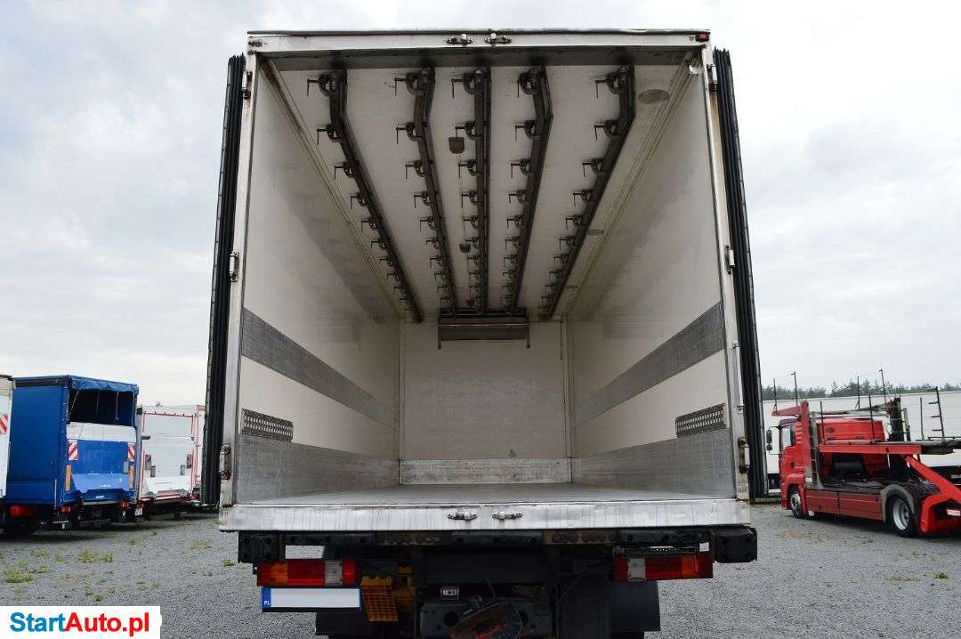 Mercedes-Benz AXOR 2540 6×2 EURO 5 CHŁODNIA HAKOWA HAKI KLIMA WEBASTO RETARDER LODÓWKA IZOTERMA KONTENER + DRZWI THERMOKING TS500 SPALINOWY KAMERA COFANIA PRZÓD + TYŁ NA PODUSZKACH