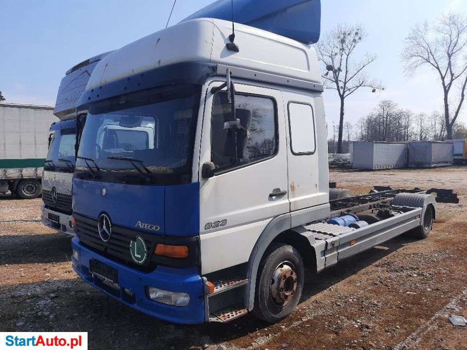 Mercedes-Benz Mercedes Axor Atego 823 Manual