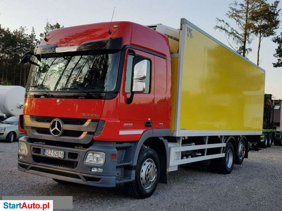Mercedes-Benz ACTROS 2536 Chłodnia +20/-20C 6×2 Winda Mały Przebieg Oś Skrętna
