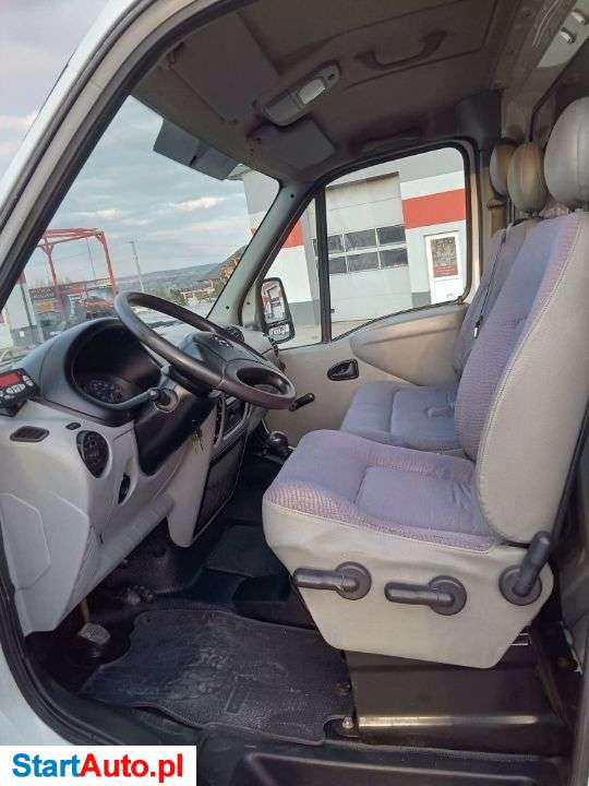 Nissan Interstar