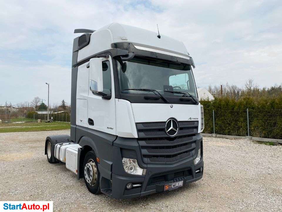 Mercedes-Benz 1848 Actros MP4 GigaSpace Low Deck Mega