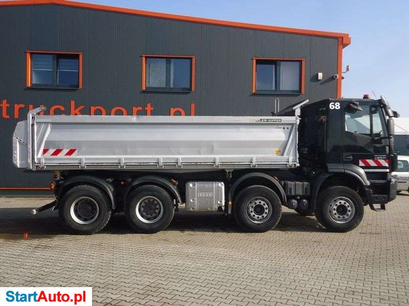Iveco TRAKKER 450 8×4 EURO6 WYWROTKA TRÓJSTRONNA