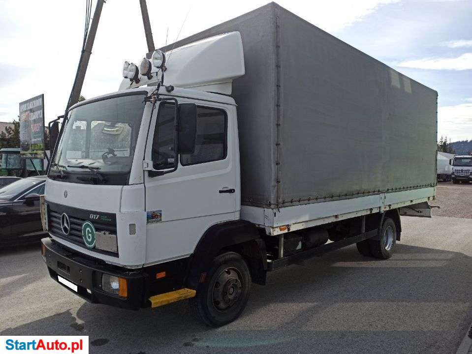 Mercedes-Benz 817