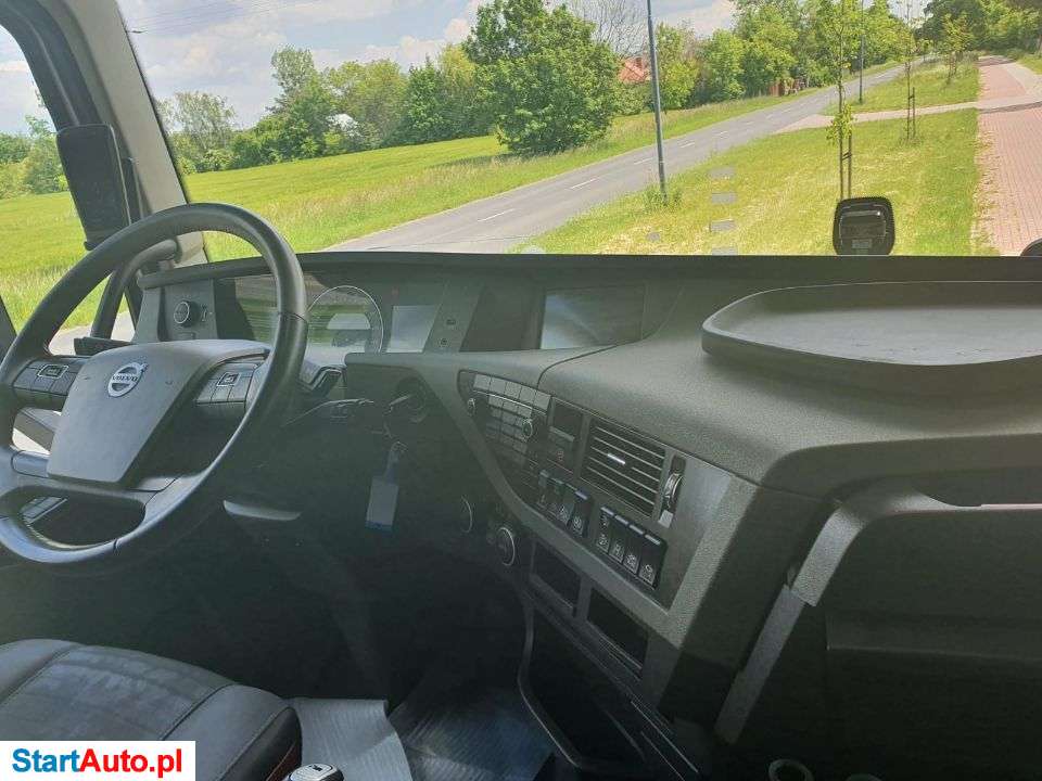 Volvo FH 500 Euro 6 12777ccm – 510 KM 20/29t + Zabudowa LOHR