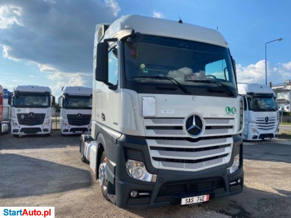 Mercedes-Benz 1845 L0W DECK Mega