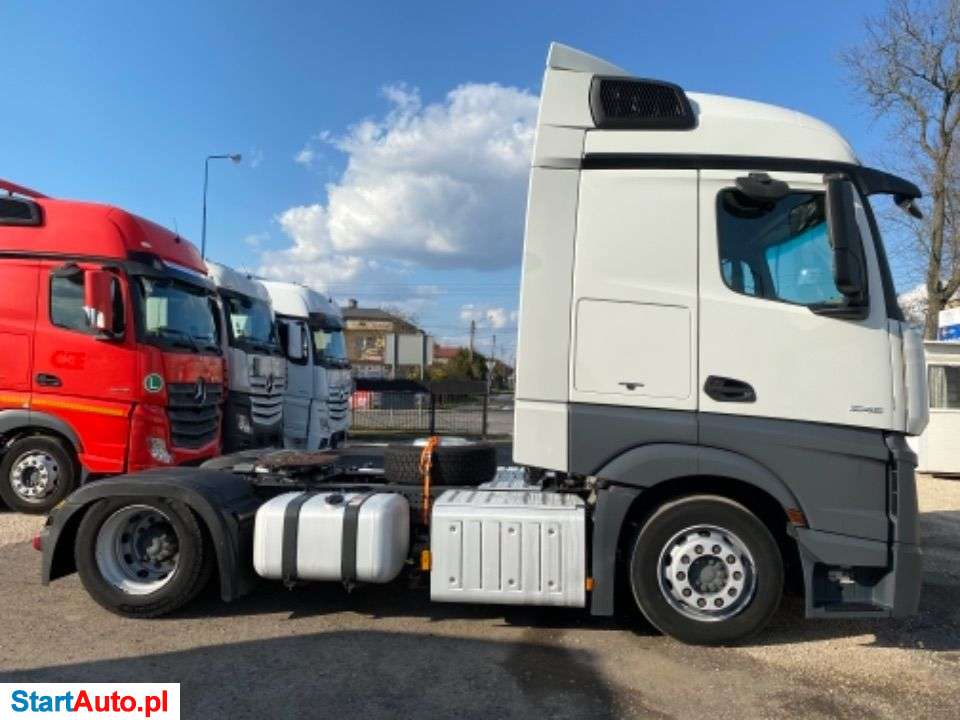 Mercedes-Benz 1845 L0W DECK Mega