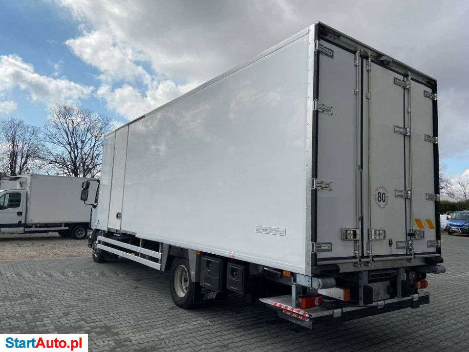 Renault MIDLUM 270 DXI 16 T CARRIER SUPRA 950 MT