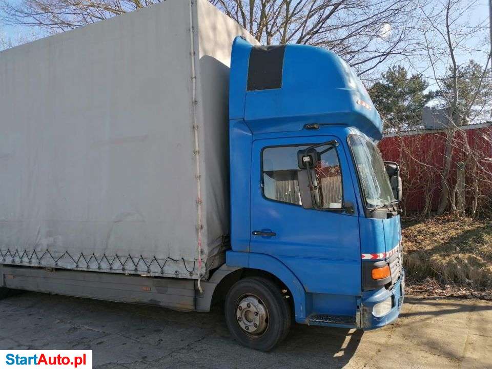 Mercedes-Benz Atego 818