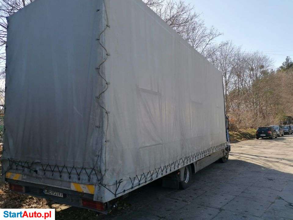 Mercedes-Benz Atego 818