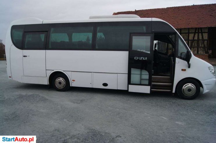 Mercedes-Benz UNUI