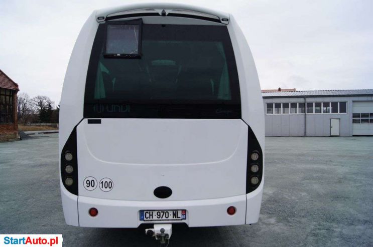 Mercedes-Benz UNUI