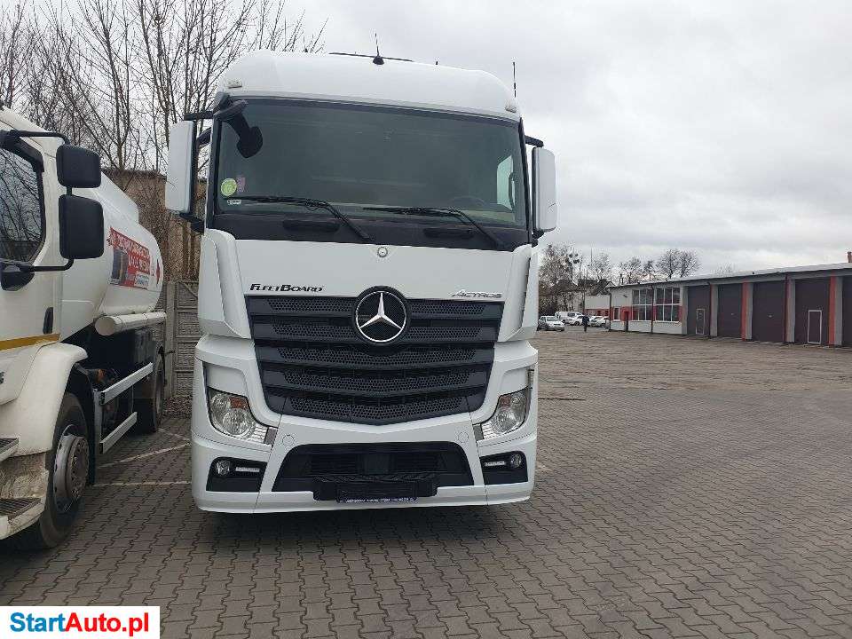 Mercedes-Benz Actross MP4