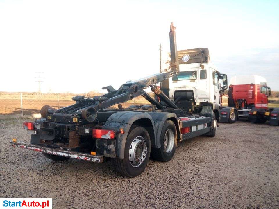 MAN 26440 6×2 Sprowadzony ,Oś Skrętna .Hakowiec Meiller 20.70