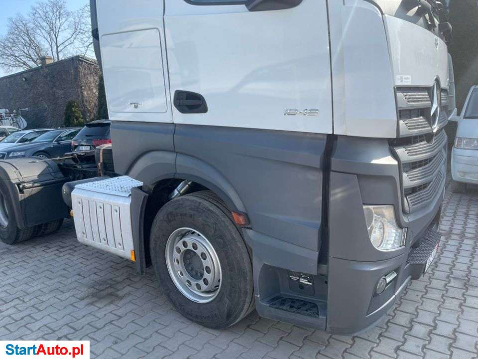 Mercedes-Benz Actros 1848 Koła 315/80/22.5 Acc