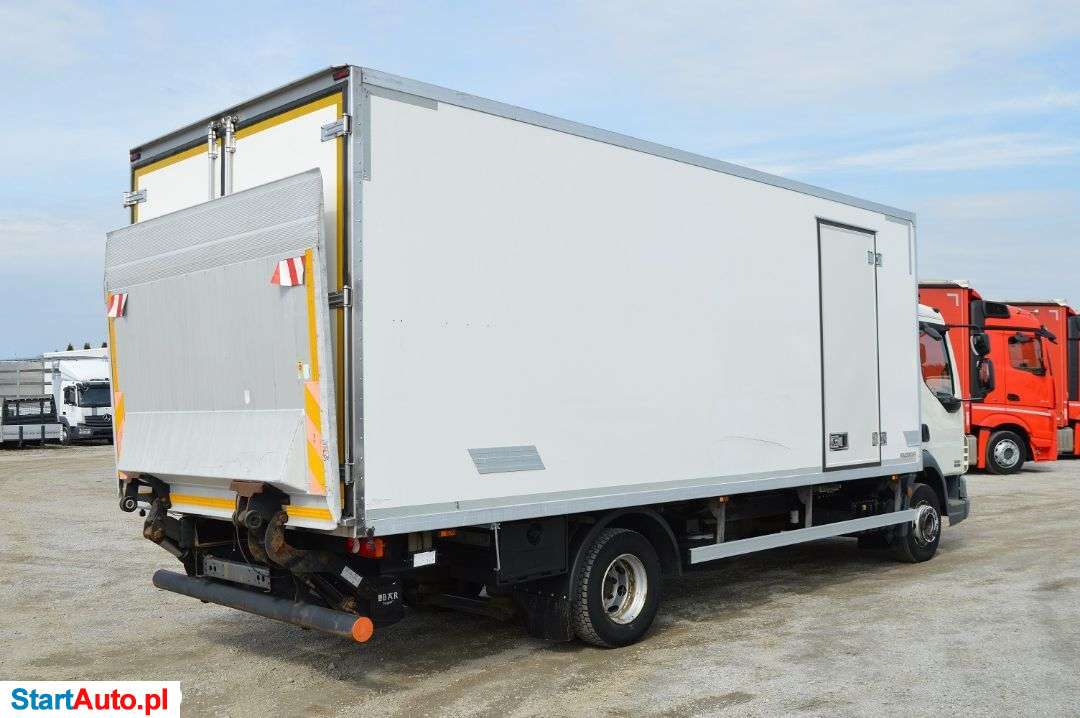 DAF LF 45.180 CHŁODNIA IZOTERMA MROŹNIA CARRIER XARIOS 500 + WINDA + DRZWI + DRZWI BOCZNE TOP STAN