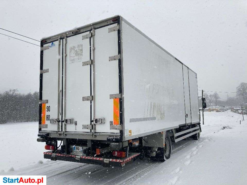 Renault MIDLUM 270DXI CHŁODNIA IZOTERMA