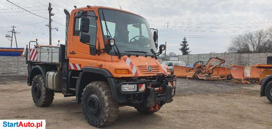 Mercedes-Benz UNIMOG 405/12 U400