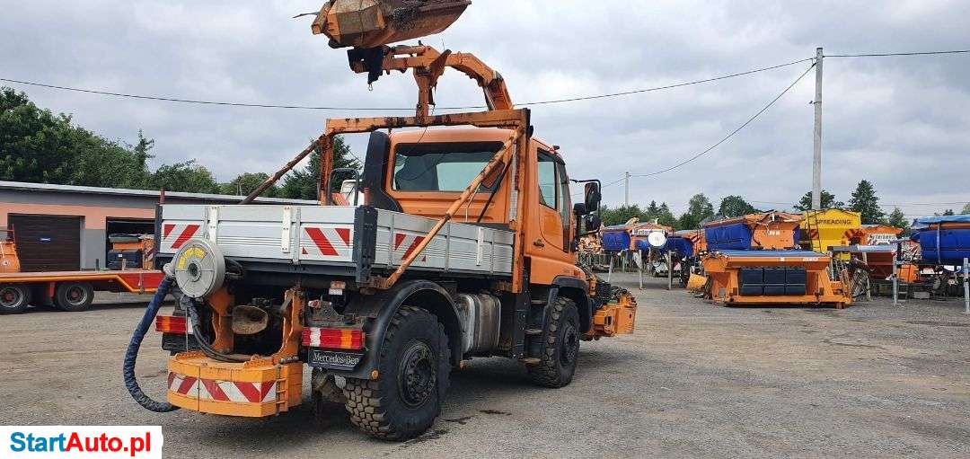 Mercedes-Benz UNIMOG 405/12 U400