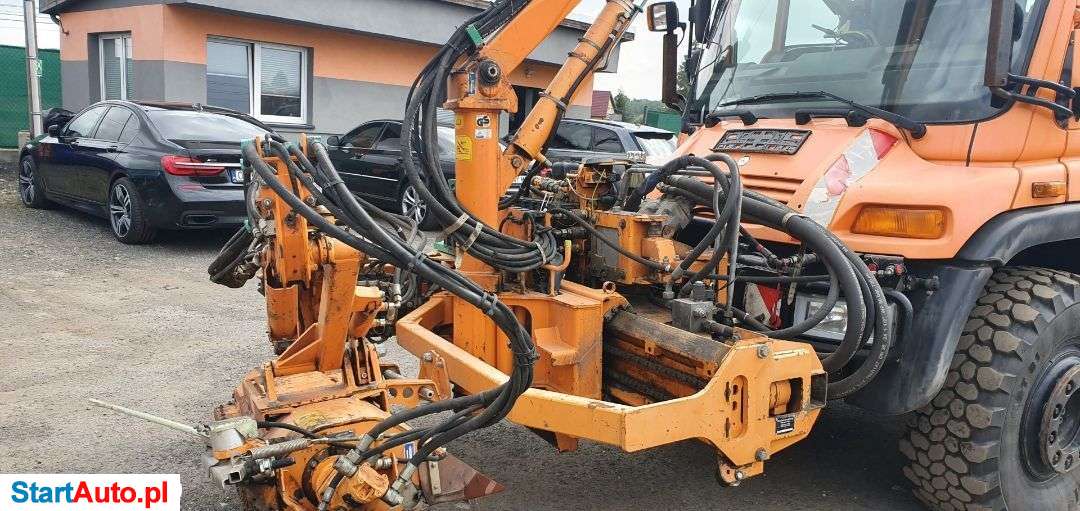 Mercedes-Benz UNIMOG 405/12 U400