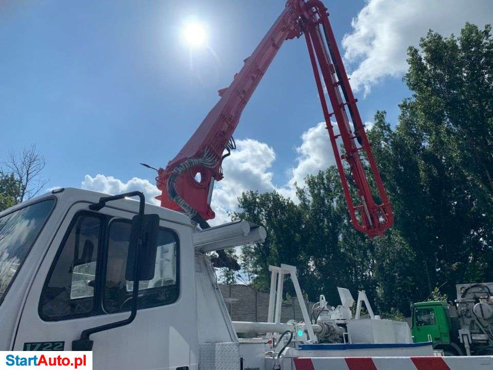 Mercedes-Benz SK1722