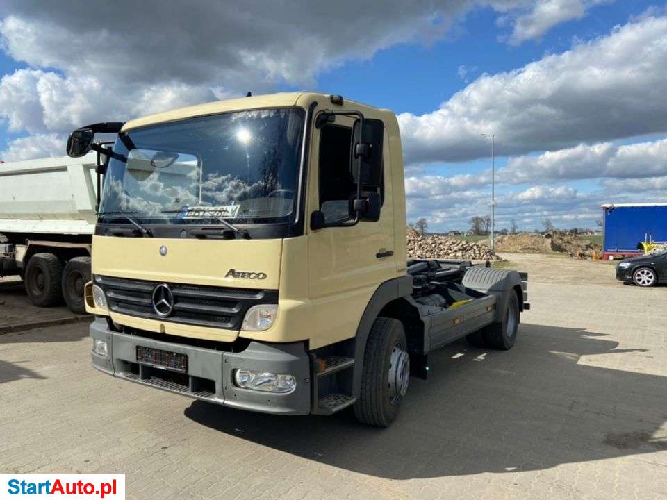 Mercedes-Benz Atego 1224 Hakowiec Skibicki
