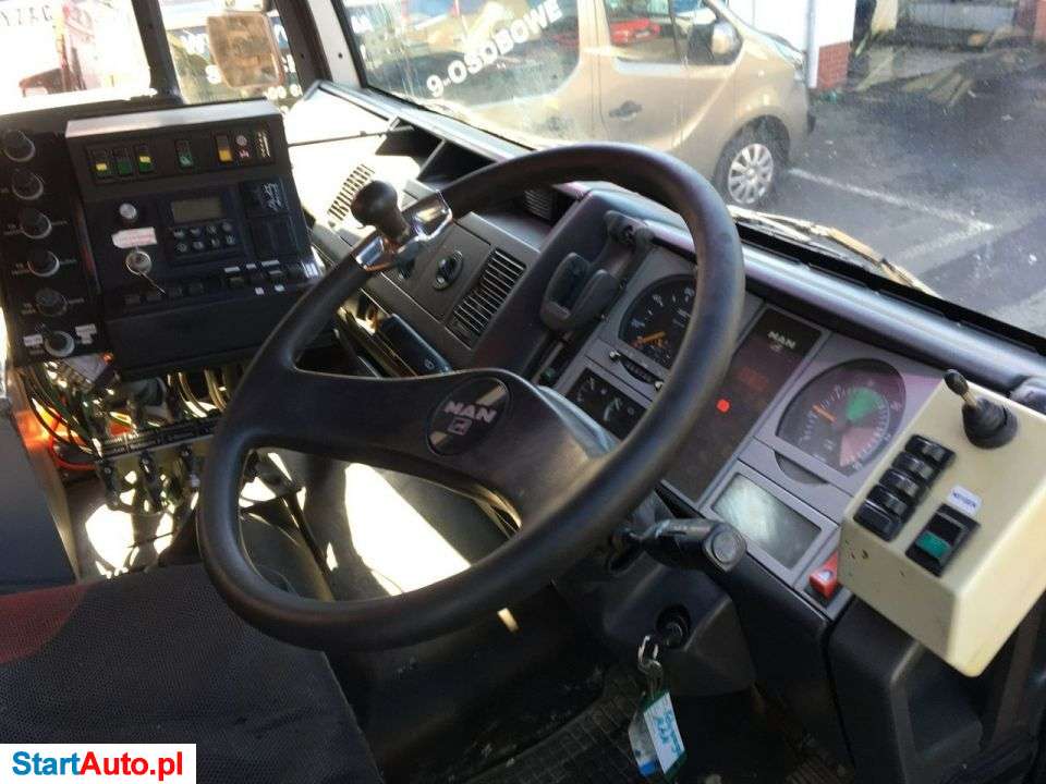 MAN Man 18-284 Zamiatarka