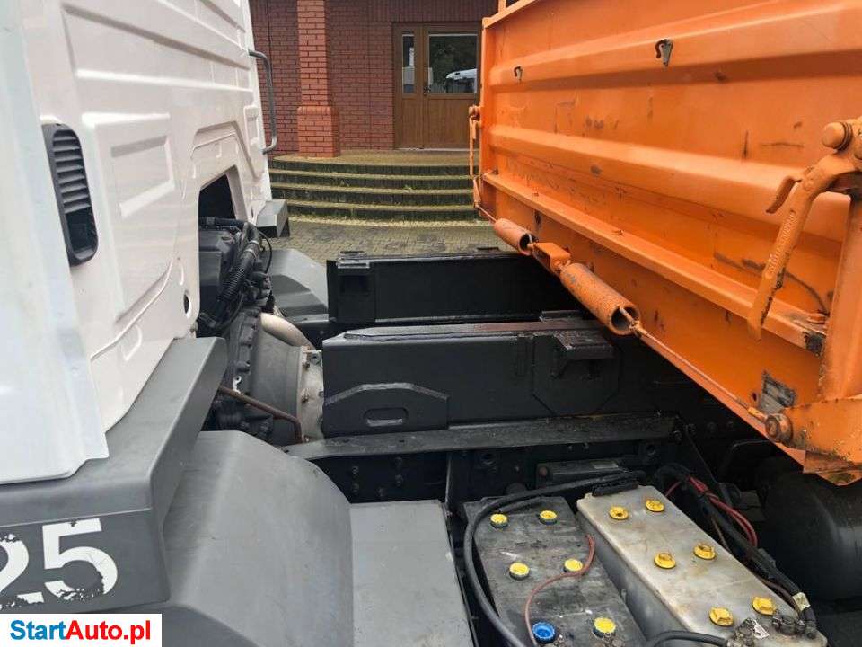 Mercedes-Benz Atego 10.18 /2011r/ MEILLER Kipper 3 Stronny