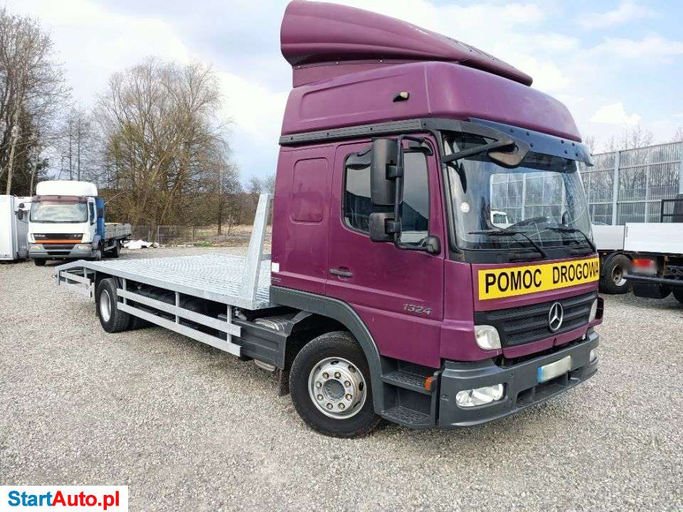 Mercedes-Benz Atego 1324 NL Pomoc Drogowa Laweta Sypialnia