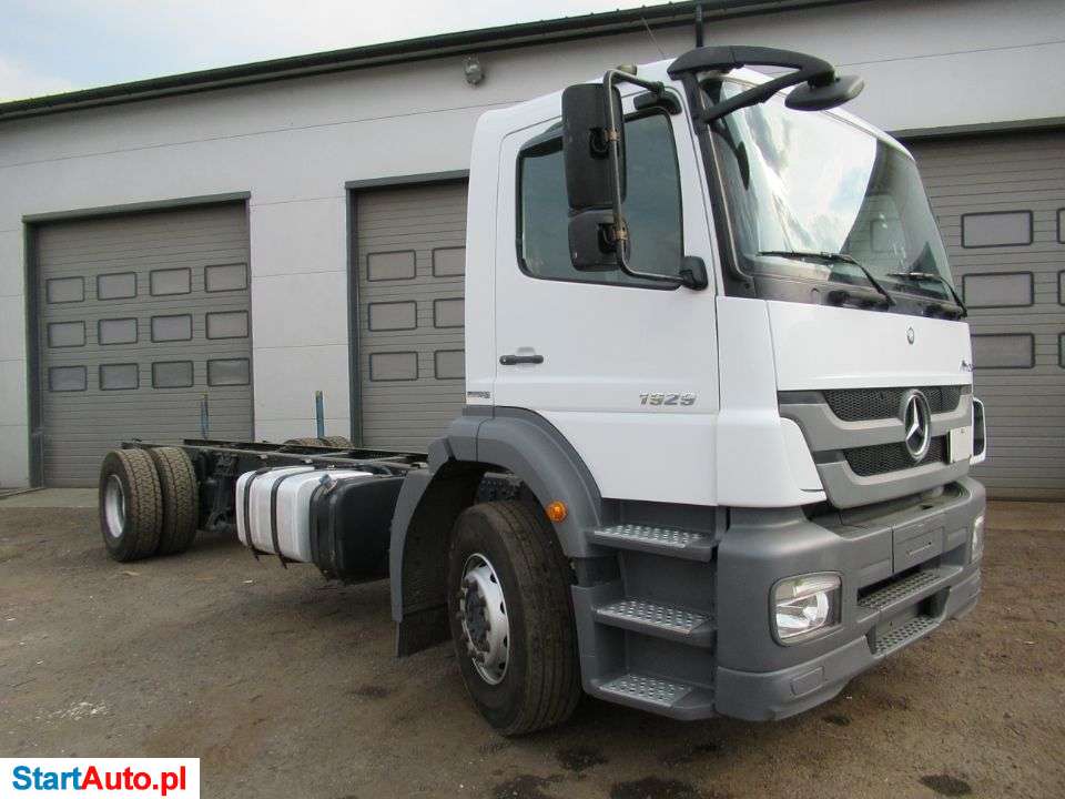 Mercedes-Benz AXOR 1829