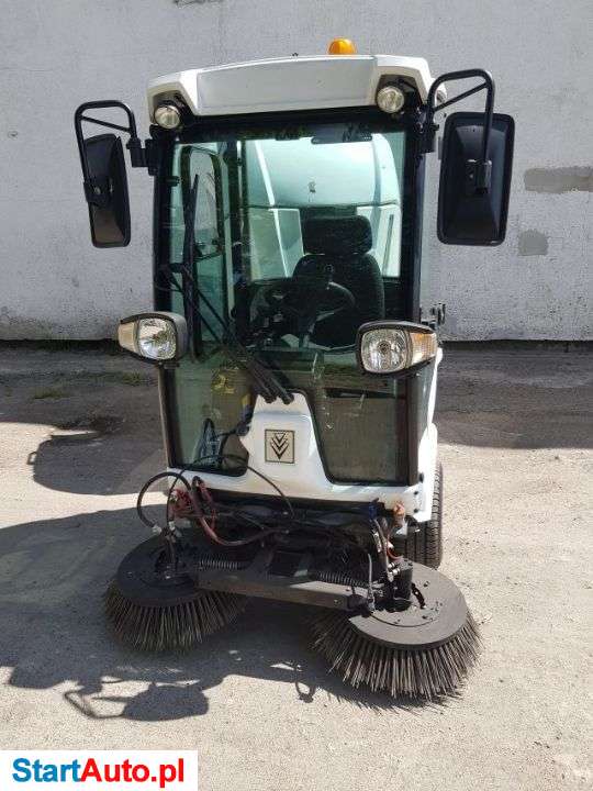 Zamiatarka Chodnikowa Przegubowa KÄRCHER MC 50 Advanced MIC 34 Yanmar Webasto