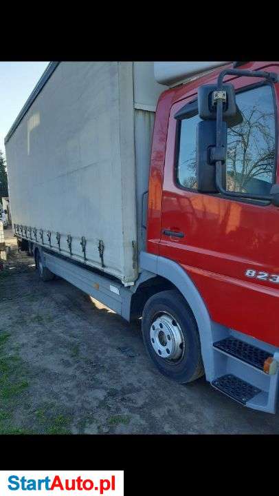 Mercedes-Benz Atego 823
