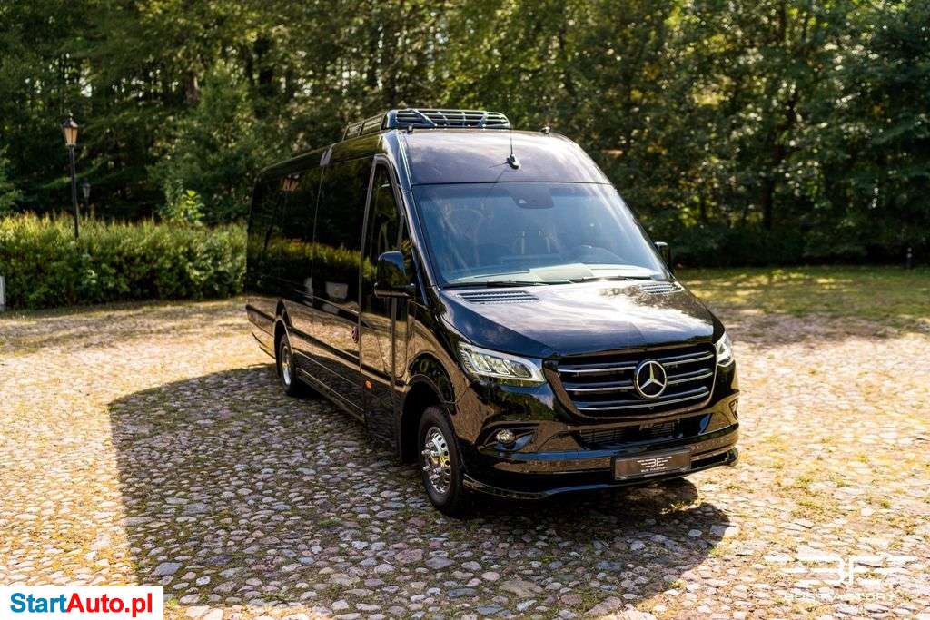 Mercedes-Benz SPRINTER 519 CDI BUS FACTORY Tourist Line 23+1
