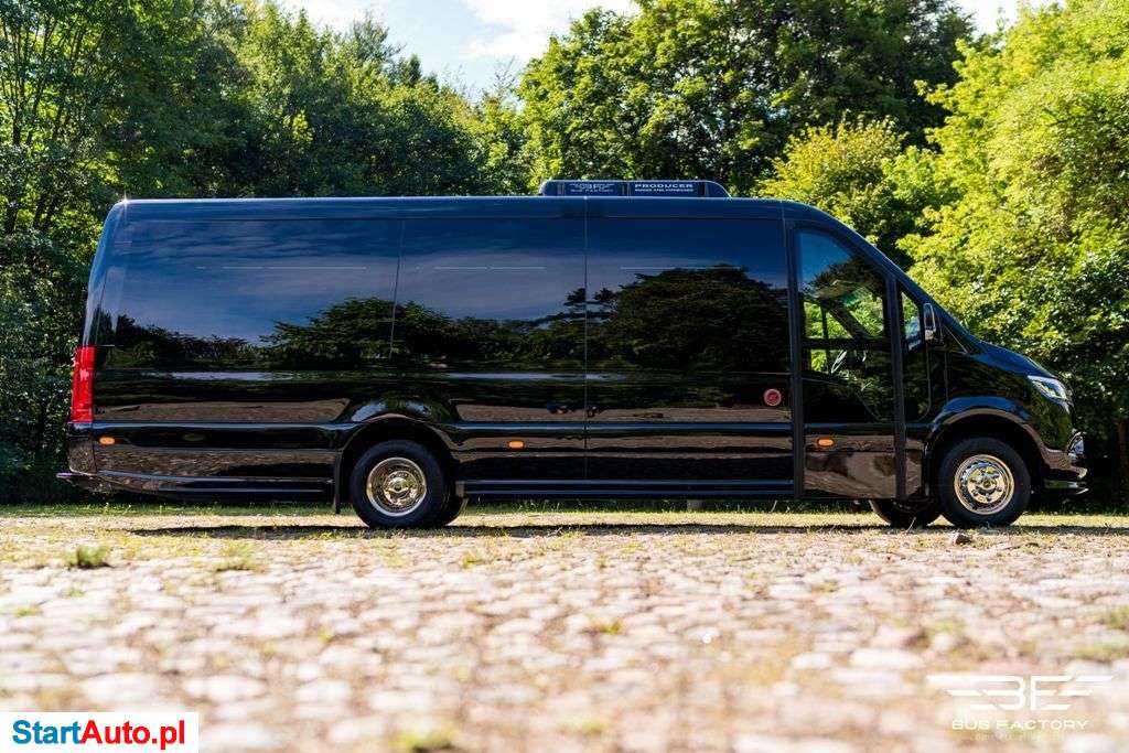 Mercedes-Benz SPRINTER 519 CDI BUS FACTORY Tourist Line 23+1