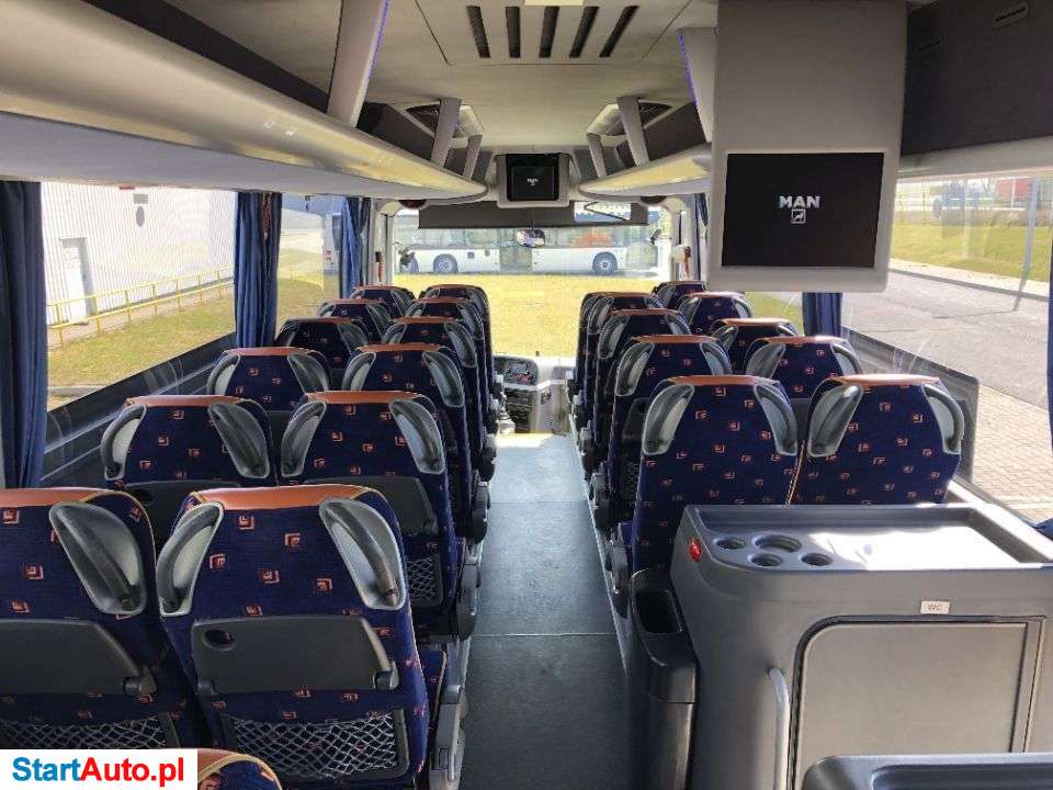 MAN R 07 Lion’s Coach