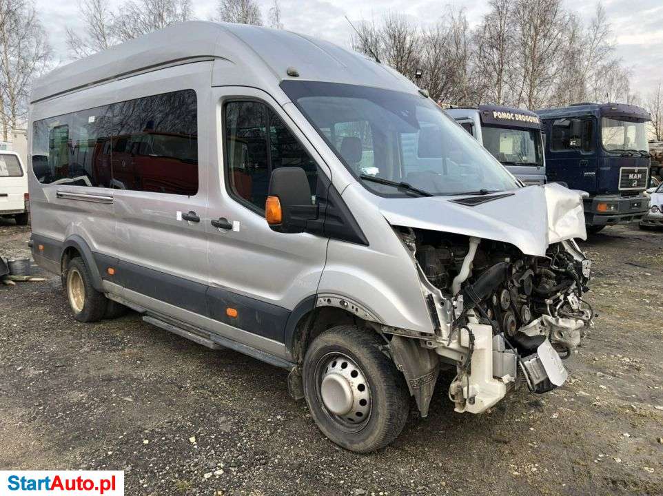 Ford Transit Autobus 18