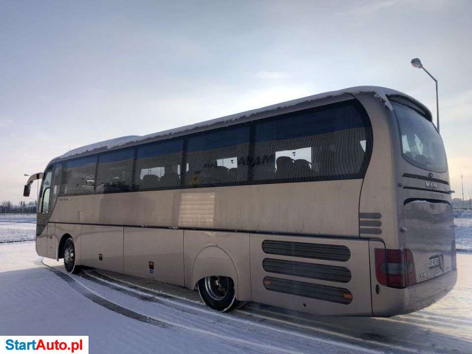 MAN R 07 Lion’s Coach
