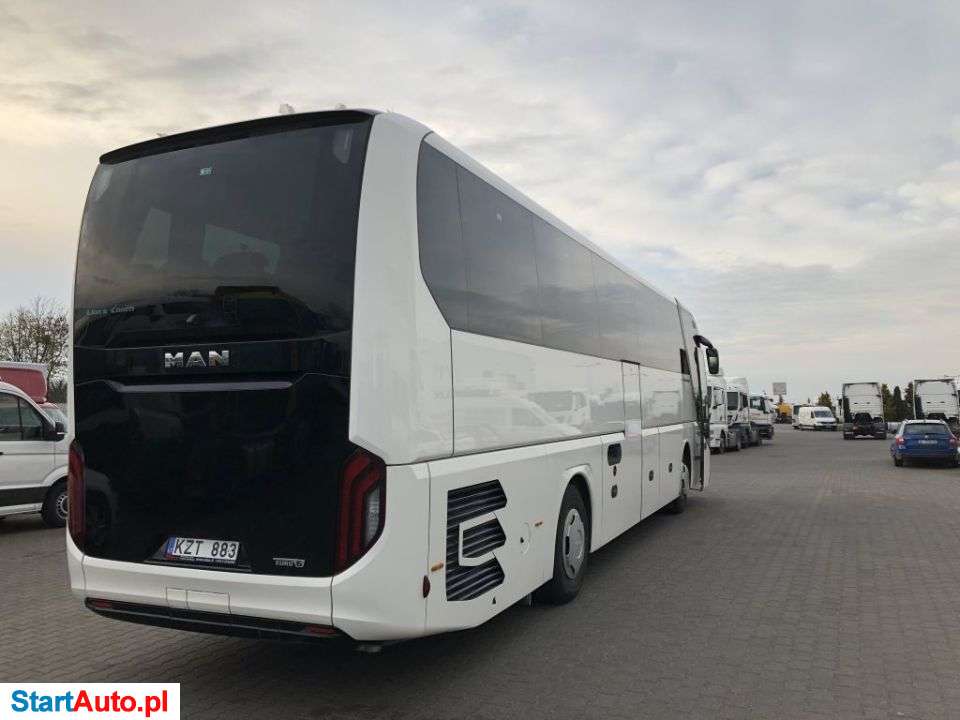 MAN R 07 Lion’s Coach