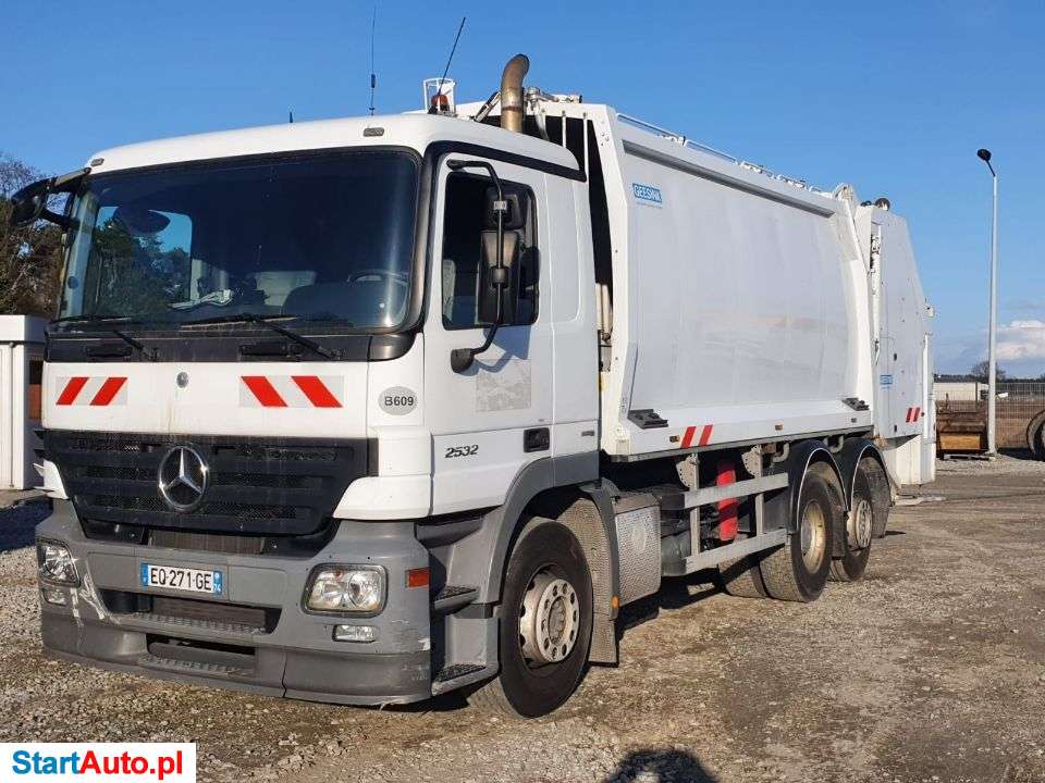 Mercedes-Benz Actros 2532