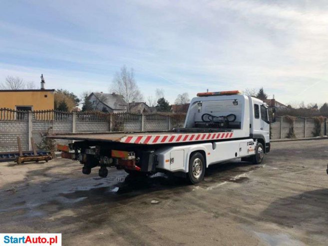 Mercedes-Benz 1228