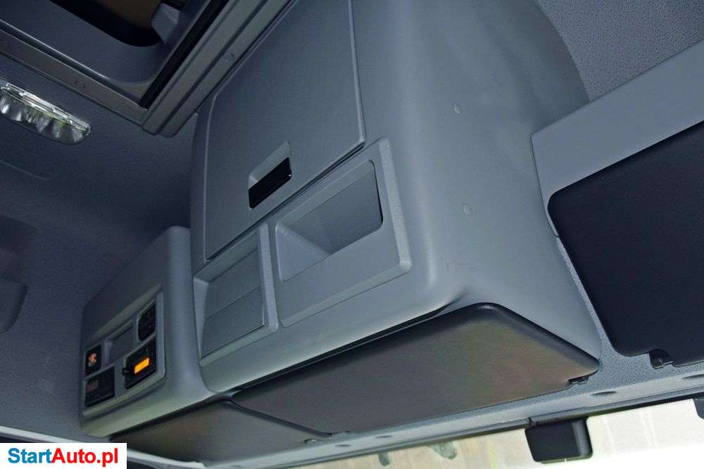 Mercedes-Benz Atego 824 L