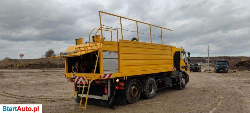 Renault Premium