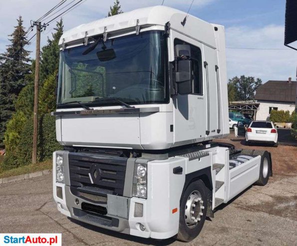 Renault Magnum