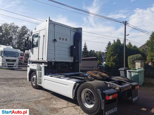 Renault Magnum