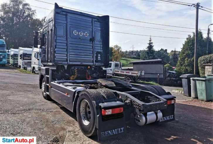 Renault Magnum