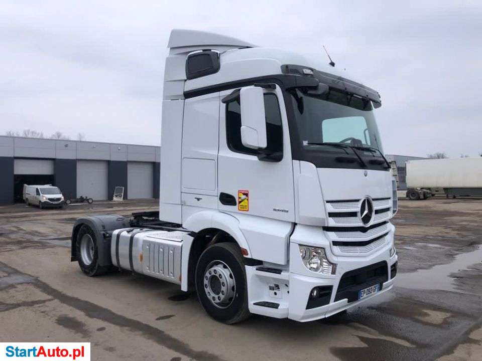 Mercedes-Benz Actros 1845