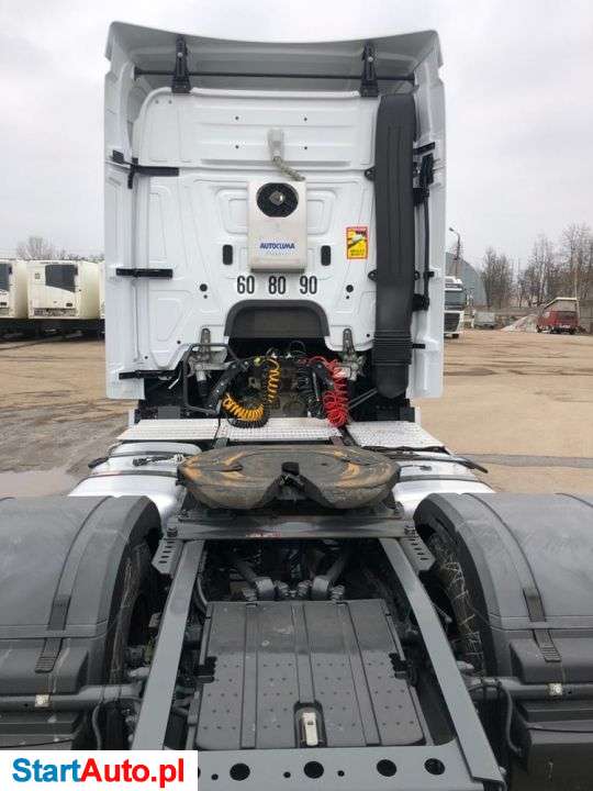 Mercedes-Benz Actros 1845