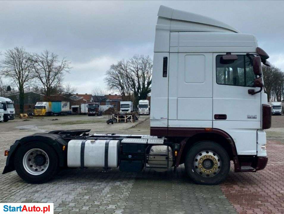 DAF XF 105.460 STANDARD / AUTOMAT / RETARDER / EURO 5 / 2X ZBIORNIK PALIWA / ORYGINALNY PRZEBIEG / SPROWADZONY Z HOLANDII / OPONY 315/70 / STAN BARDZO DOBRY / SPACE CAB SC / HALOGENY DACHOWE / SPOJLERY KABINOWE I MIĘDZYOSIOWE /