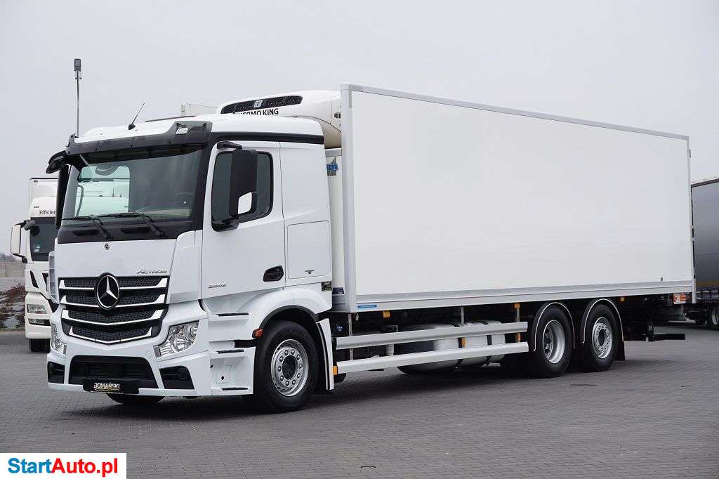 Mercedes-Benz / ACTROS / 2542 / E 6 / 6 X 2 / CHŁODNIA + WINDA / 21 EUROPALET / DŁ. 8,7 M / OS SKRĘTNA