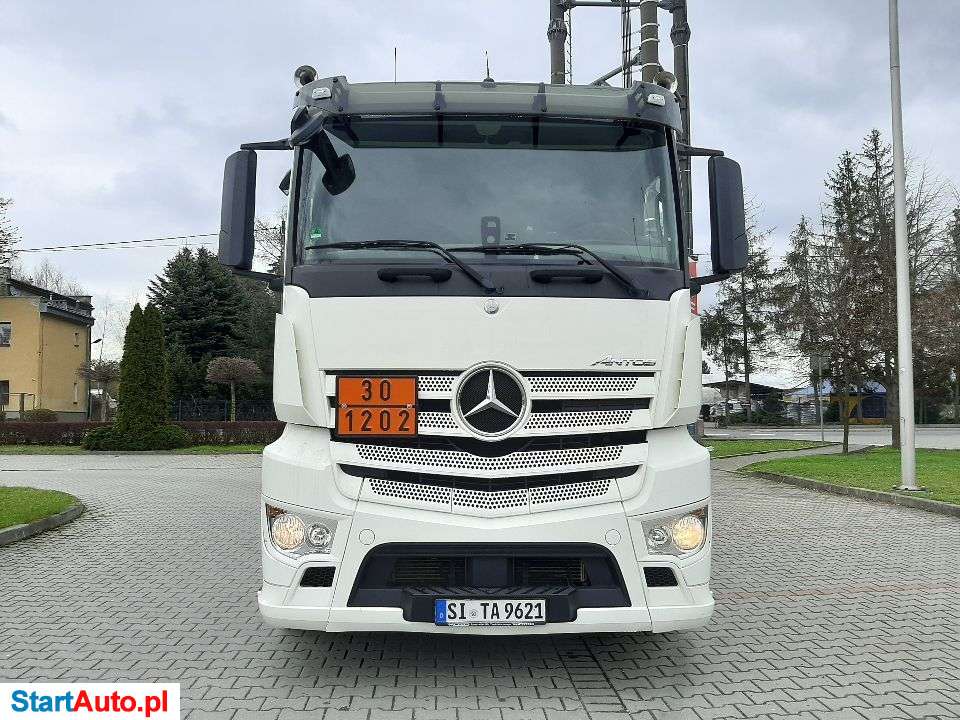 Mercedes-Benz Antos 2551 Cysterna Euro 6 Z Niemiec !