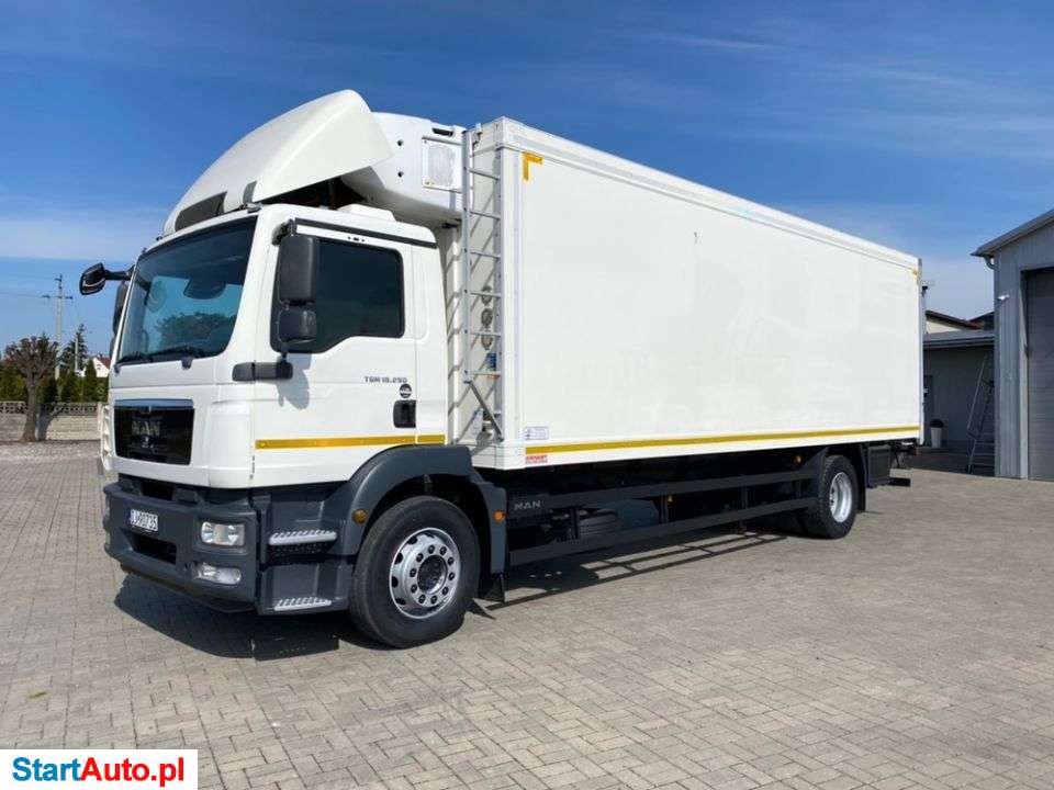 MAN TGM 18.290 CHŁODNIA 7.70m WINDA CHOWANA